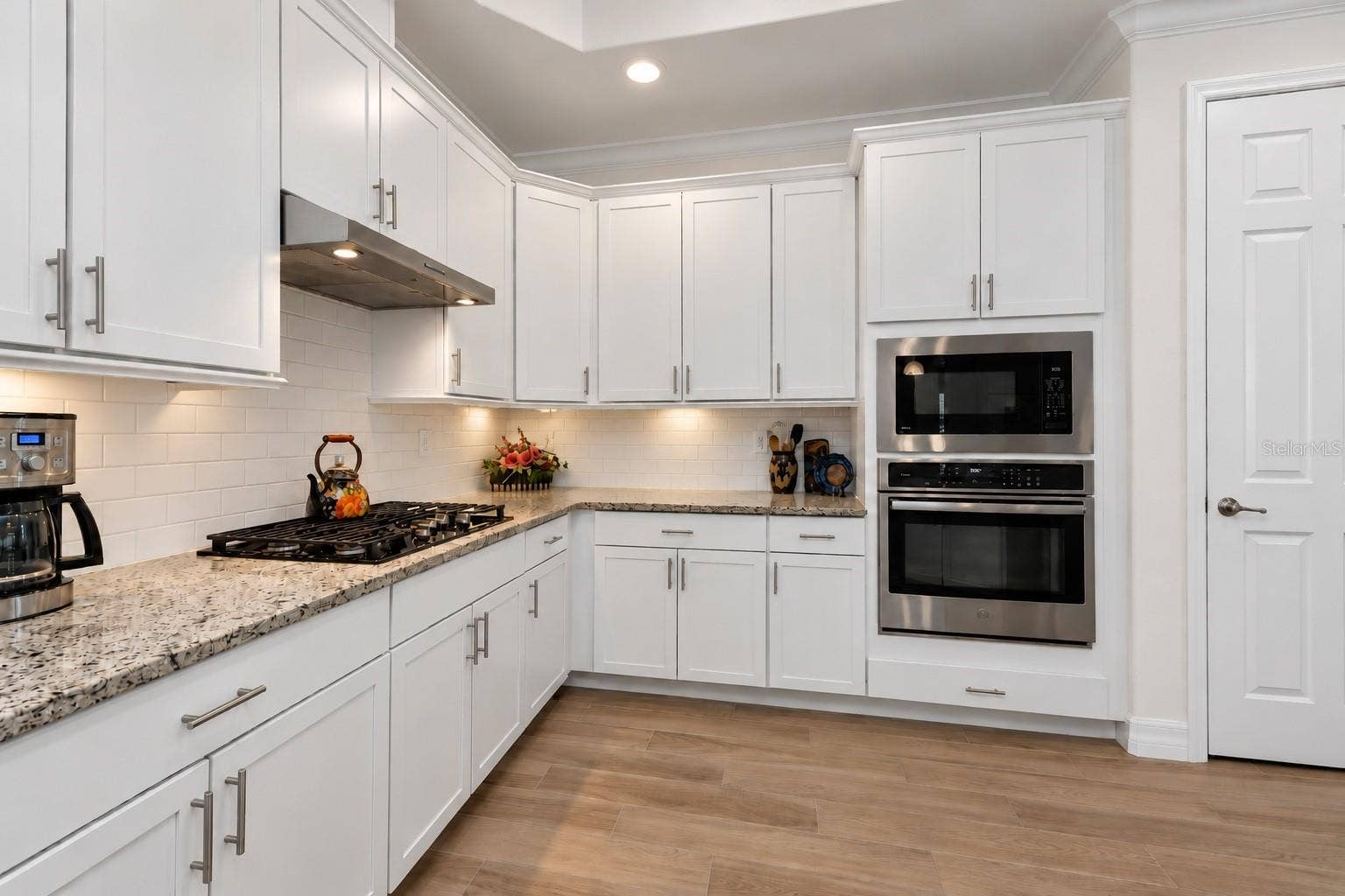 16422 HILLSIDE CIRCLE, Bradenton, FL 34202