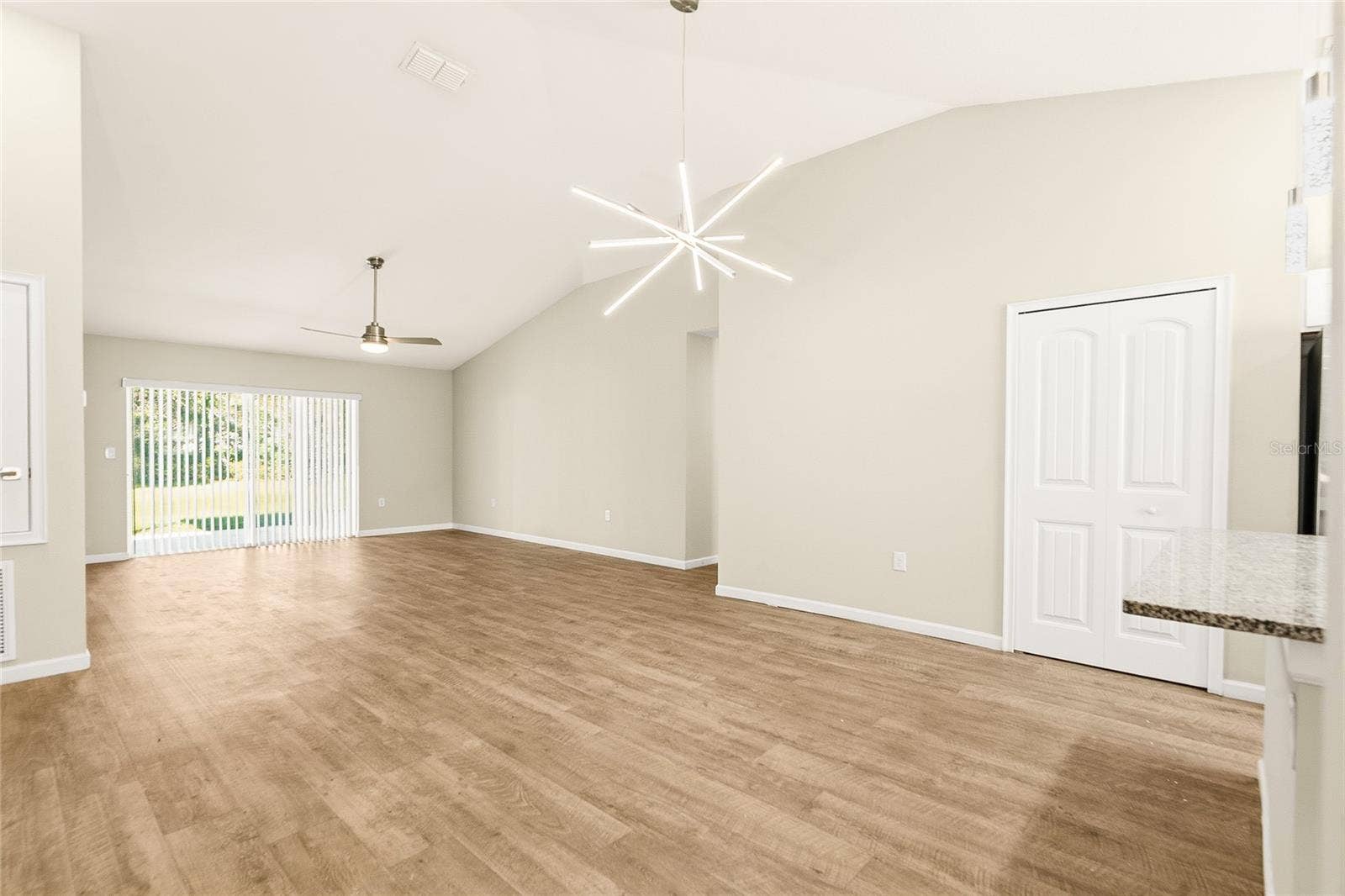 3 PIERCE LANE, Palm Coast, FL 32164 3 PIERCE LANE, Palm Coast, FL 32164