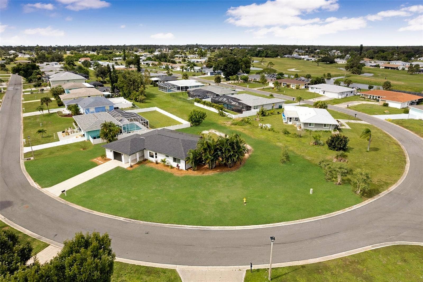 28 GOLFVIEW ROAD, Rotonda West, FL 33947 28 GOLFVIEW ROAD, Rotonda West, FL 33947