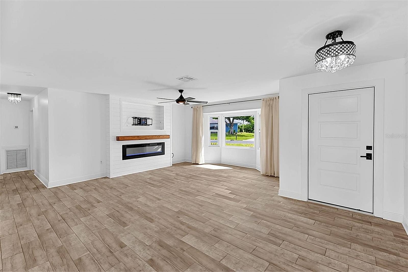 28 GOLFVIEW ROAD, Rotonda West, FL 33947 28 GOLFVIEW ROAD, Rotonda West, FL 33947