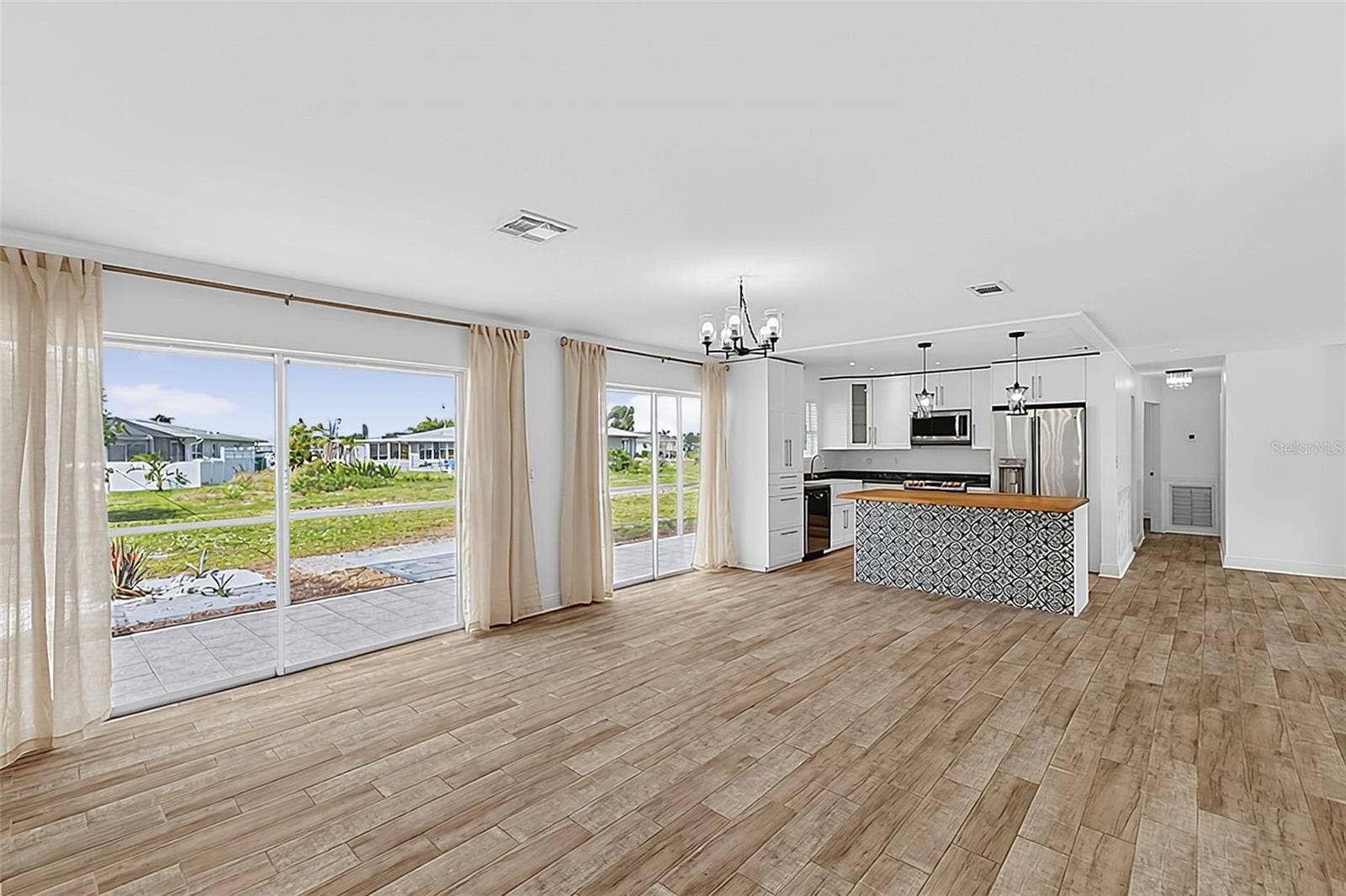 28 GOLFVIEW ROAD, Rotonda West, FL 33947 28 GOLFVIEW ROAD, Rotonda West, FL 33947