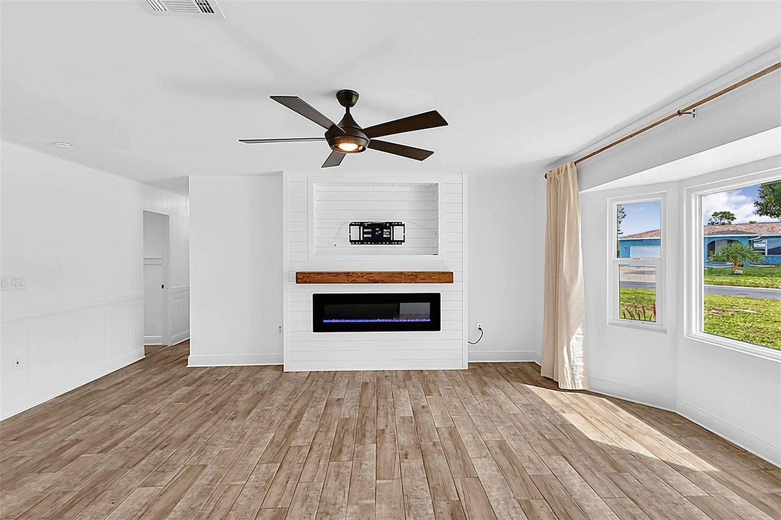 28 GOLFVIEW ROAD, Rotonda West, FL 33947 28 GOLFVIEW ROAD, Rotonda West, FL 33947
