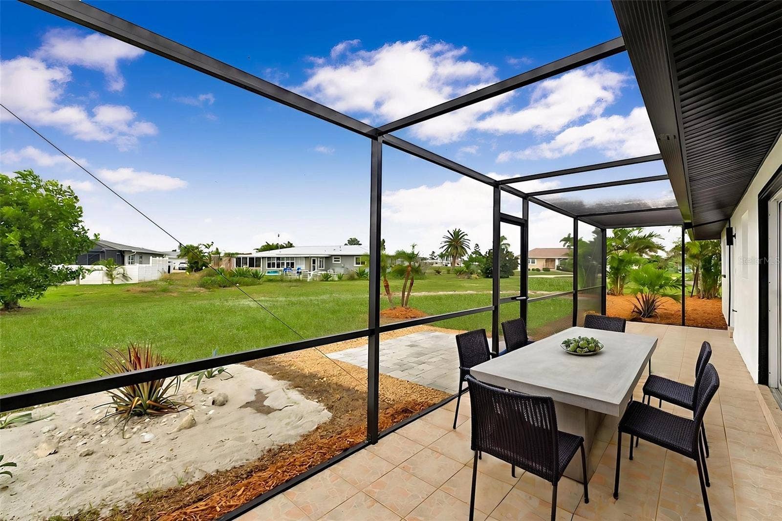 28 GOLFVIEW ROAD, Rotonda West, FL 33947 28 GOLFVIEW ROAD, Rotonda West, FL 33947