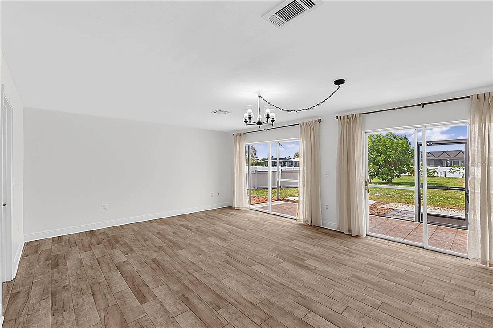 28 GOLFVIEW ROAD, Rotonda West, FL 33947 28 GOLFVIEW ROAD, Rotonda West, FL 33947