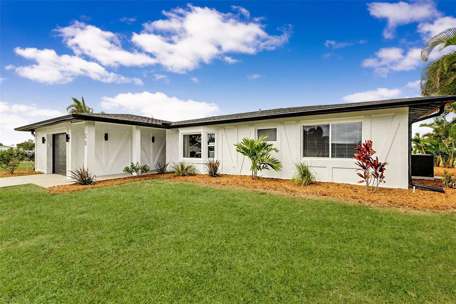 28 GOLFVIEW ROAD, Rotonda West, FL 33947 28 GOLFVIEW ROAD, Rotonda West, FL 33947