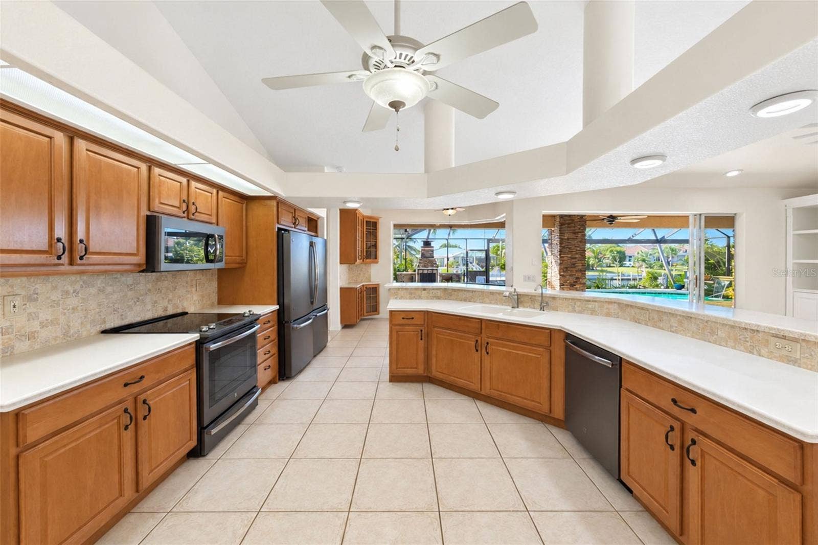 321 PALM ISLES CT, Punta Gorda, FL 33950 Kitchen