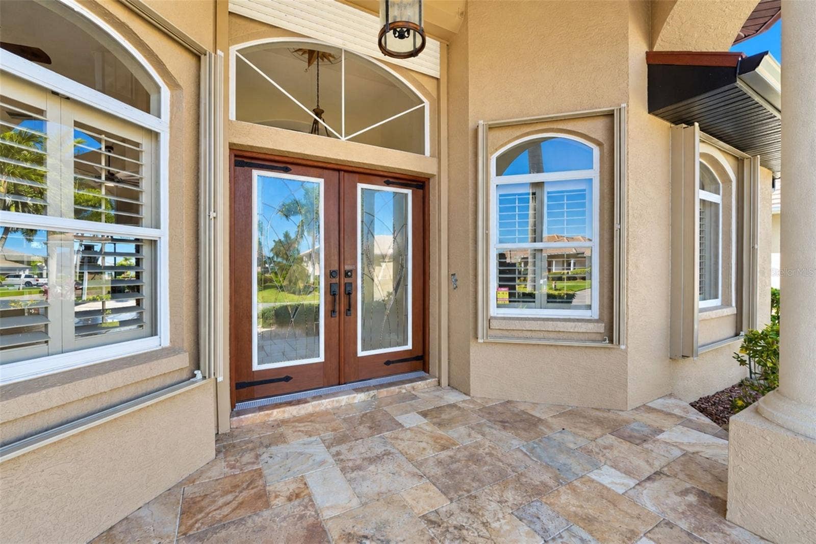321 PALM ISLES CT, Punta Gorda, FL 33950 Entry