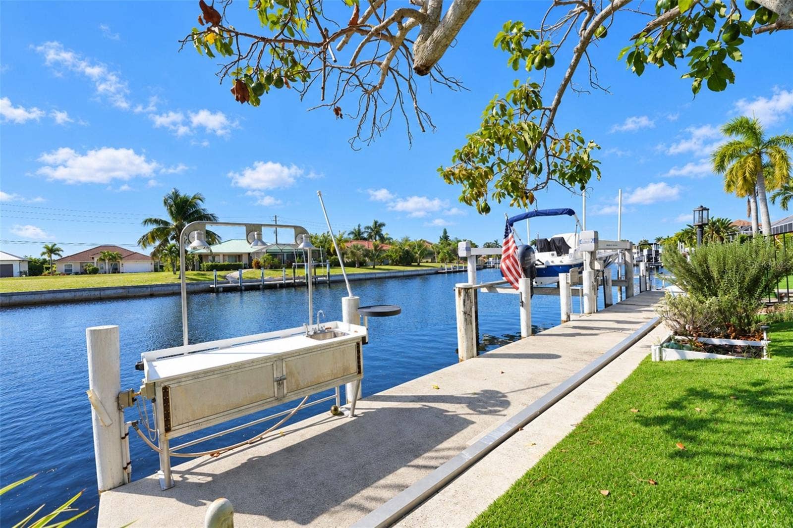 321 PALM ISLES CT, Punta Gorda, FL 33950 Double dock
