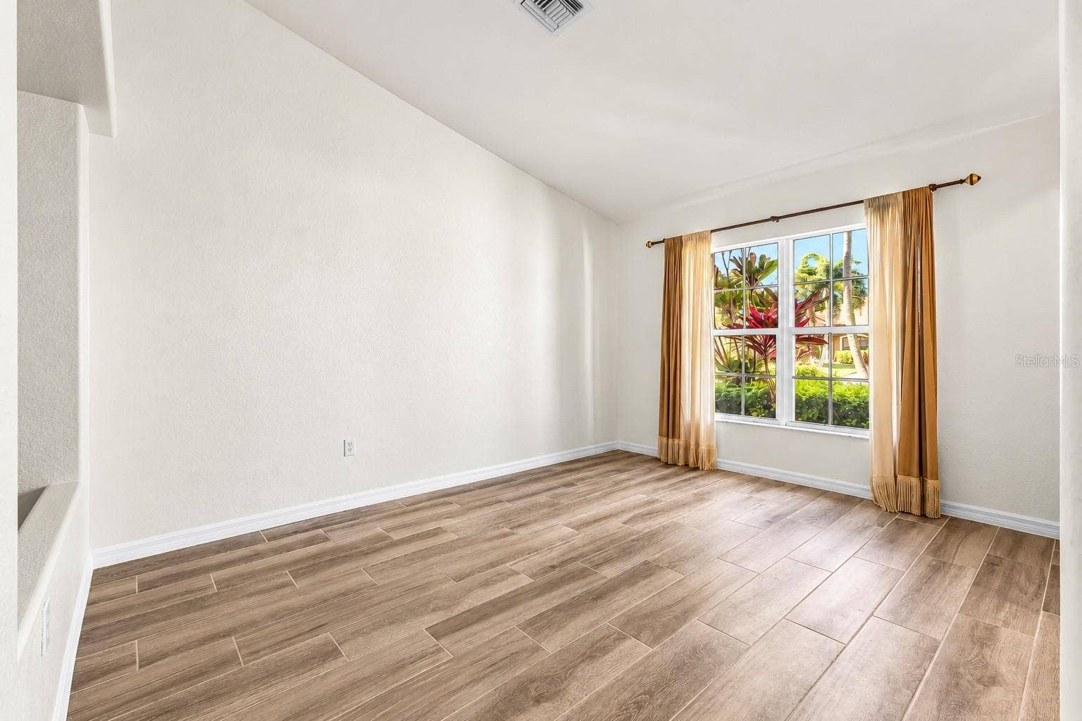 3327 SW 26TH AVENUE, Cape Coral, FL 33914 3327 SW 26TH AVENUE, Cape Coral, FL 33914