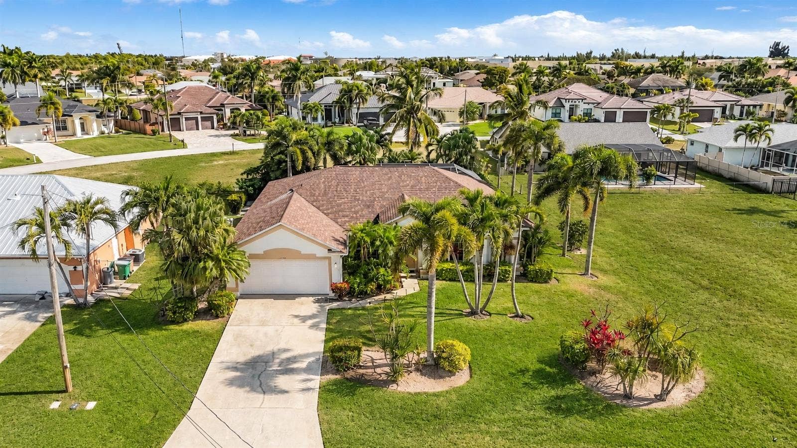 3327 SW 26TH AVENUE, Cape Coral, FL 33914 3327 SW 26TH AVENUE, Cape Coral, FL 33914