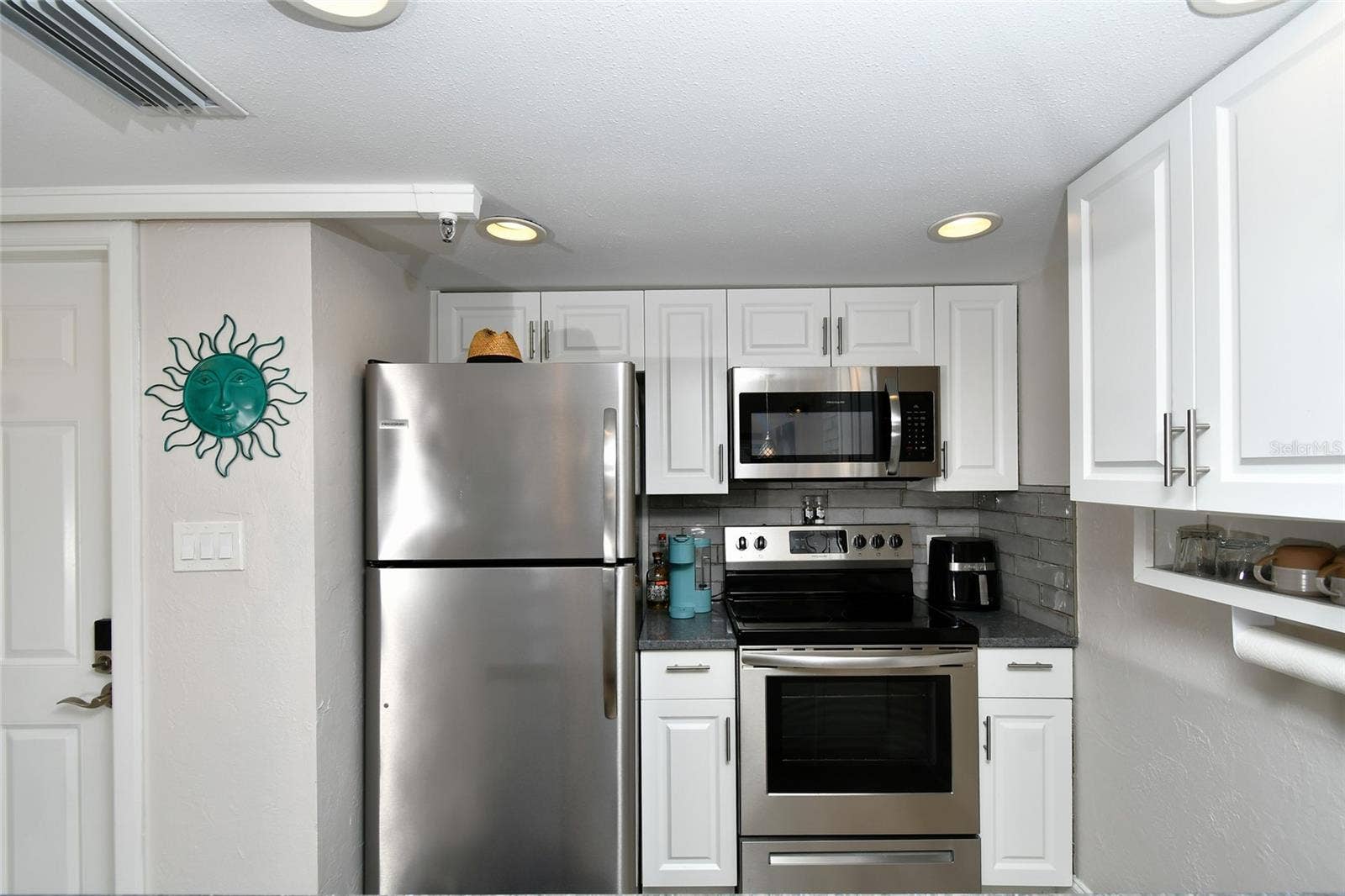 3160 MATECUMBE KEY ROAD, #213, Punta Gorda, FL 33955 3160 MATECUMBE KEY ROAD, #213, Punta Gorda, FL 33955