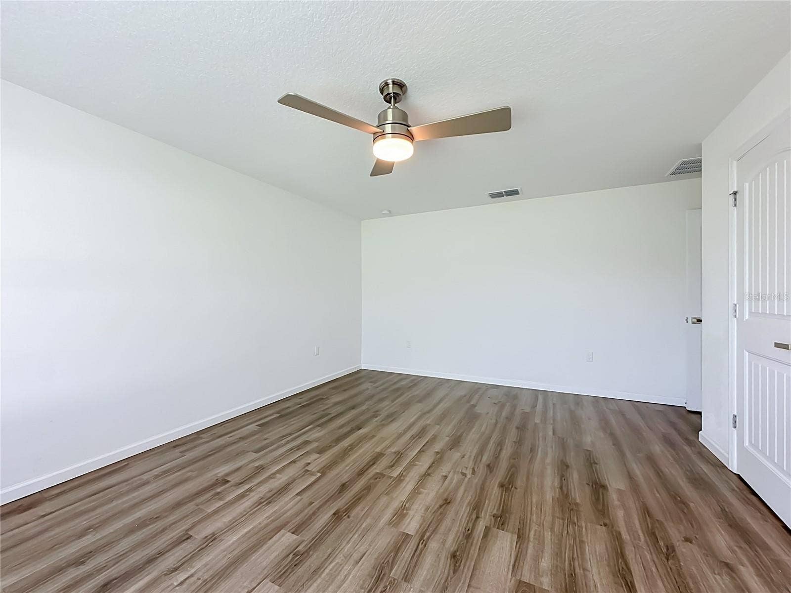 27 FREELAND LANE, Palm Coast, FL 32137 27 FREELAND LANE, Palm Coast, FL 32137