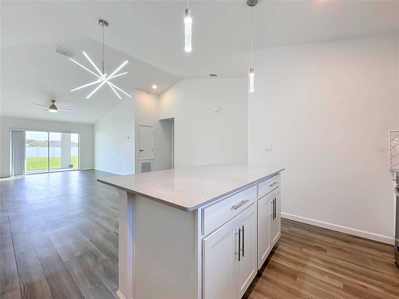27 FREELAND LANE, Palm Coast, FL 32137 27 FREELAND LANE, Palm Coast, FL 32137