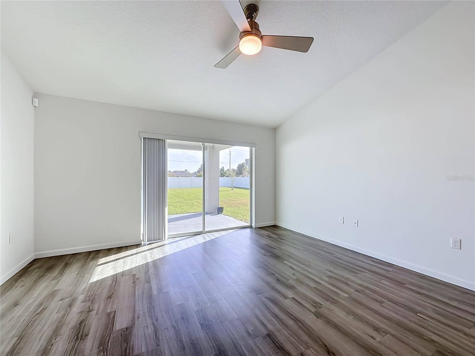 27 FREELAND LANE, Palm Coast, FL 32137 27 FREELAND LANE, Palm Coast, FL 32137