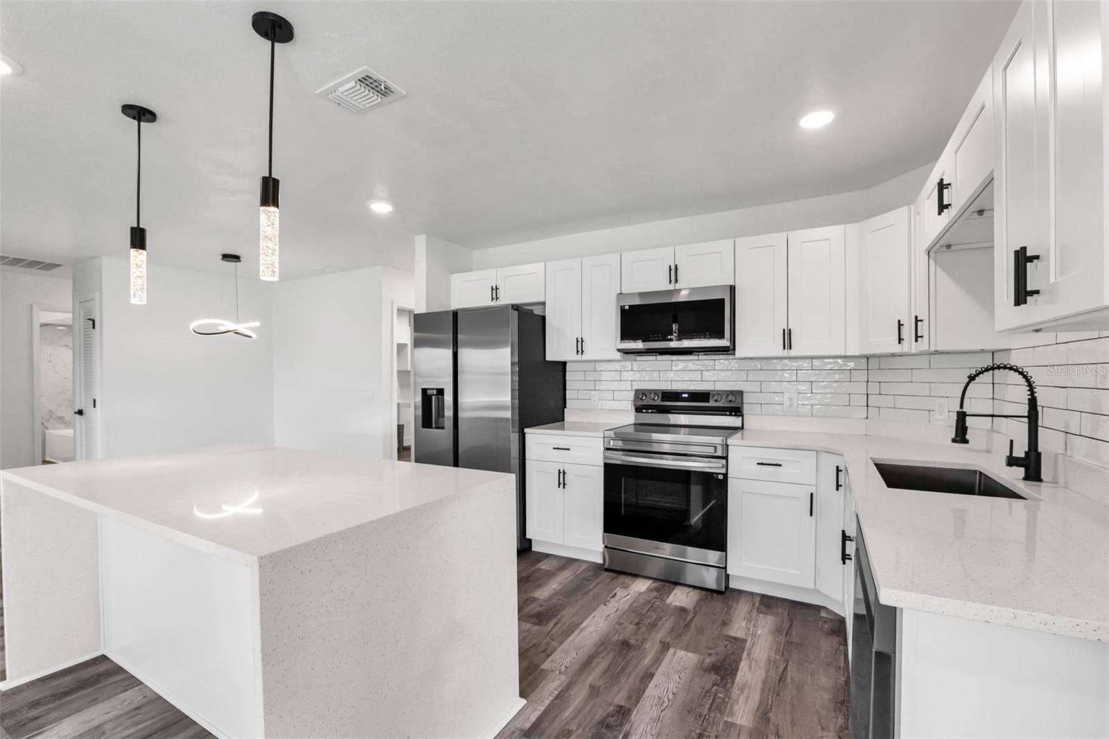 2161 AQUI ESTA DRIVE, Punta Gorda, FL 33950