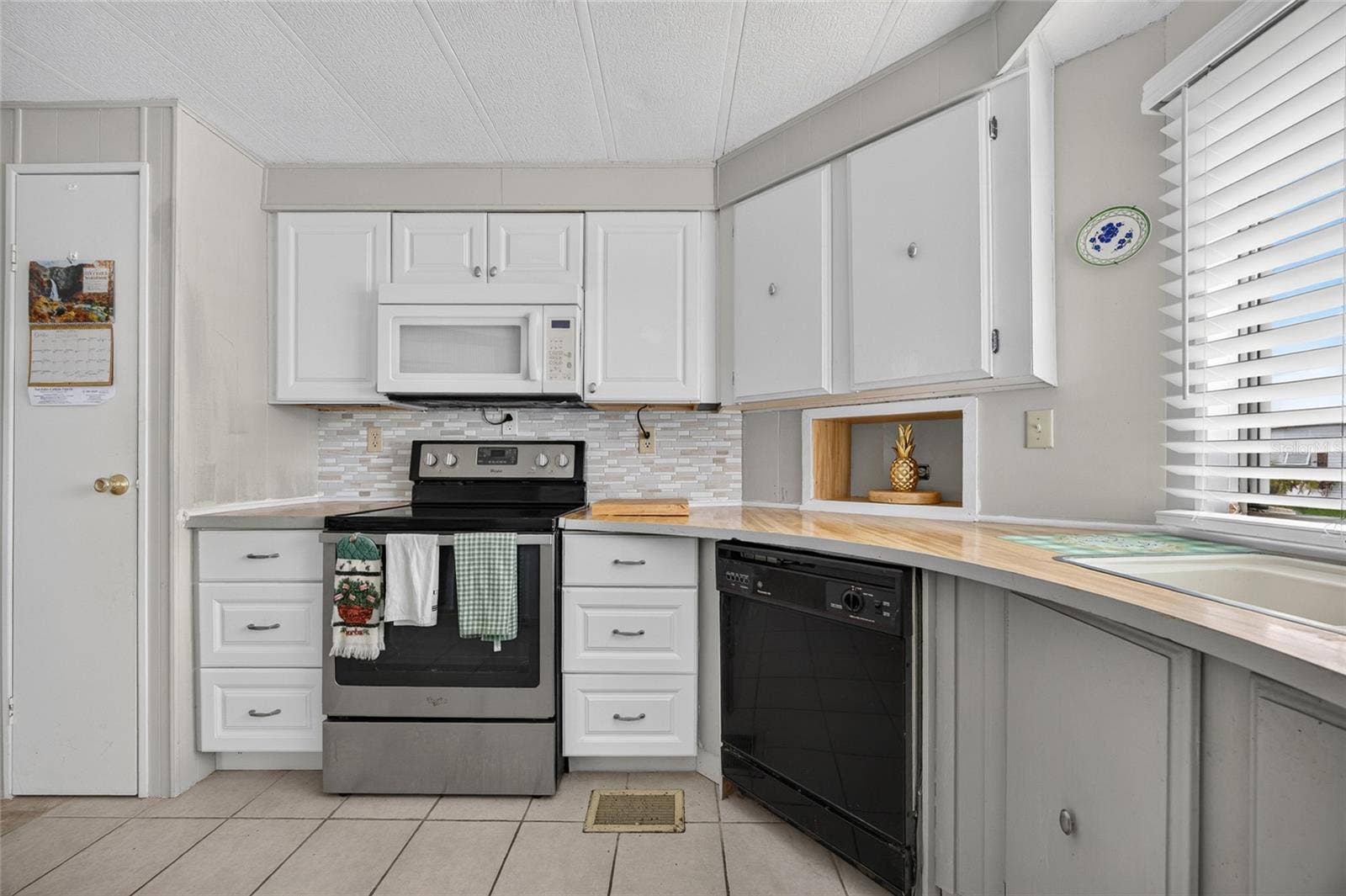 321 LA COSTA, North Port, FL 34287 321 LA COSTA, North Port, FL 34287