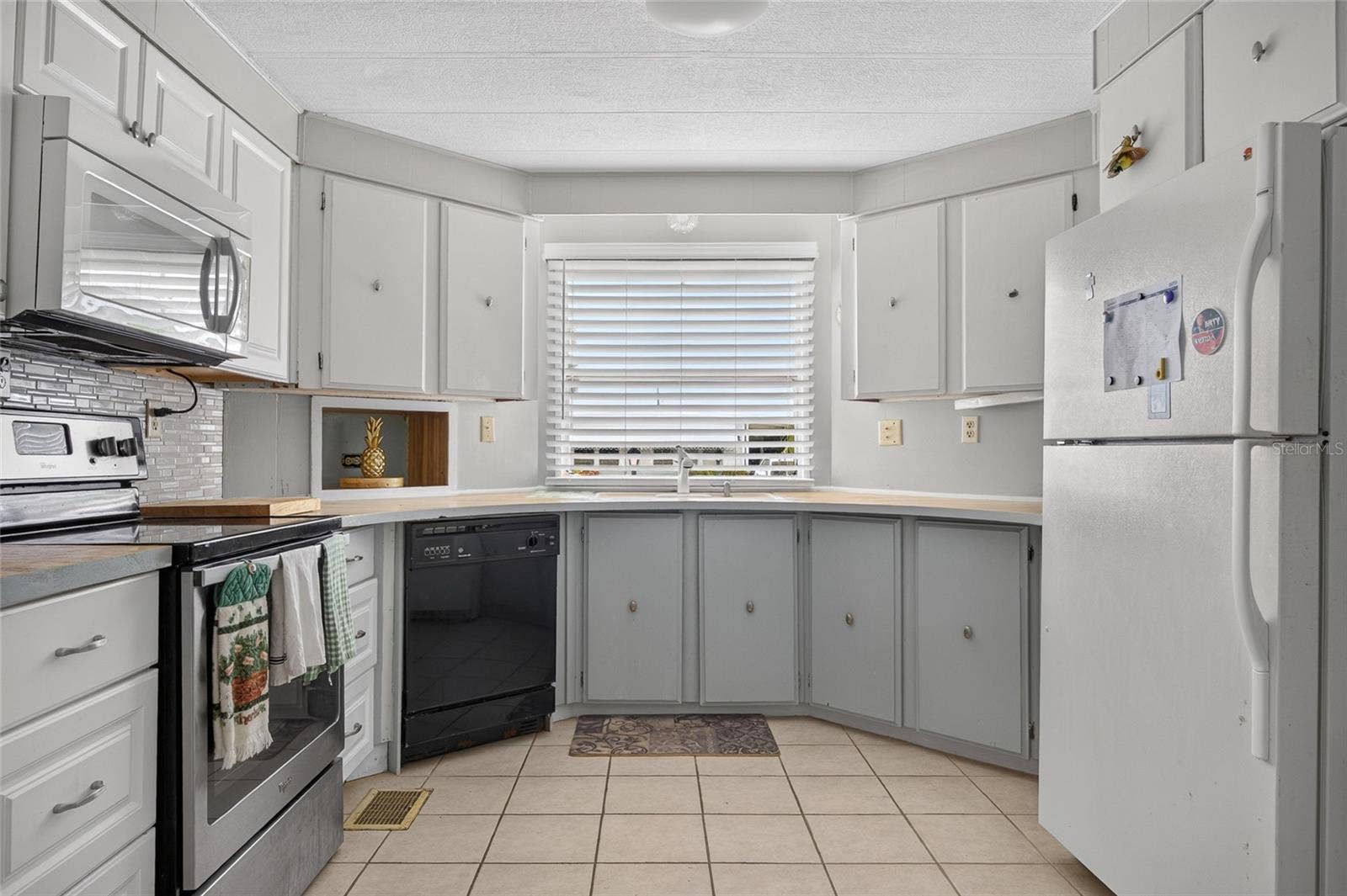 321 LA COSTA, North Port, FL 34287 321 LA COSTA, North Port, FL 34287