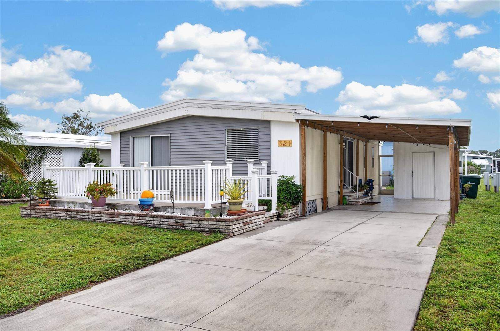 321 LA COSTA, North Port, FL 34287 321 LA COSTA, North Port, FL 34287