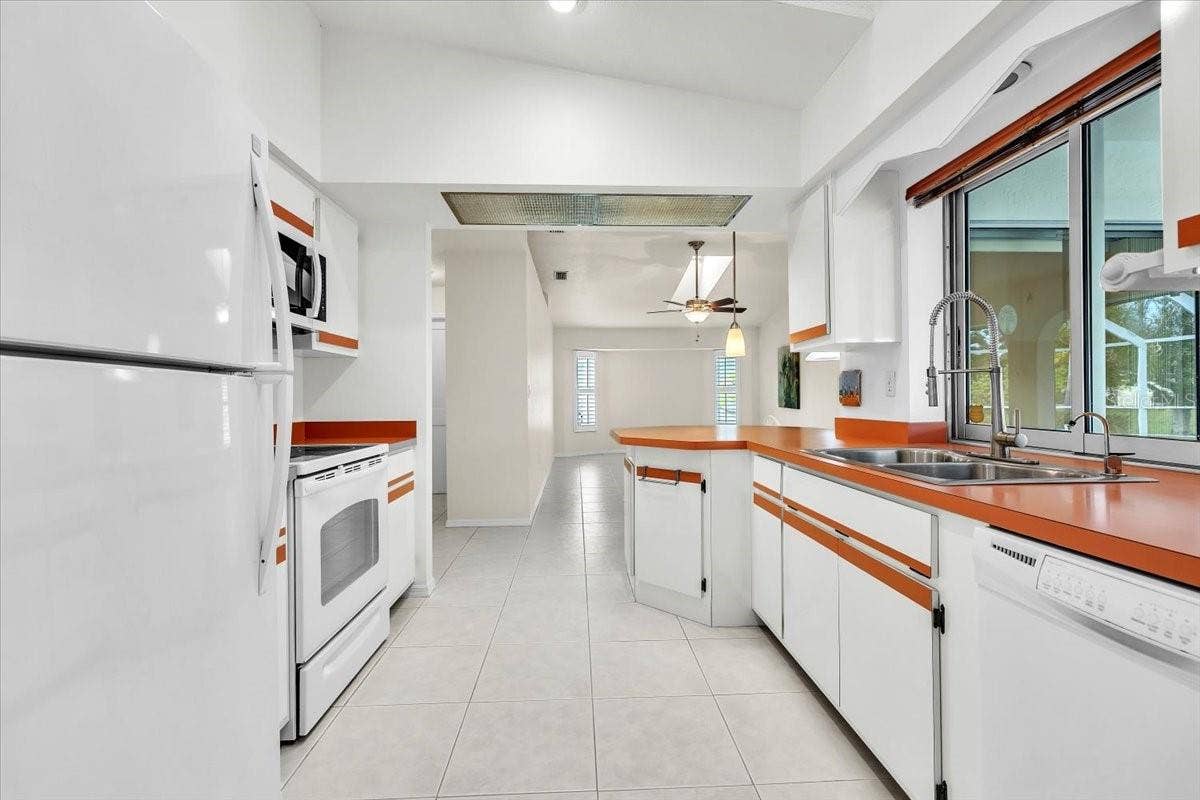 2099 PETERBOROUGH ROAD, Punta Gorda, FL 33983 2099 PETERBOROUGH ROAD, Punta Gorda, FL 33983