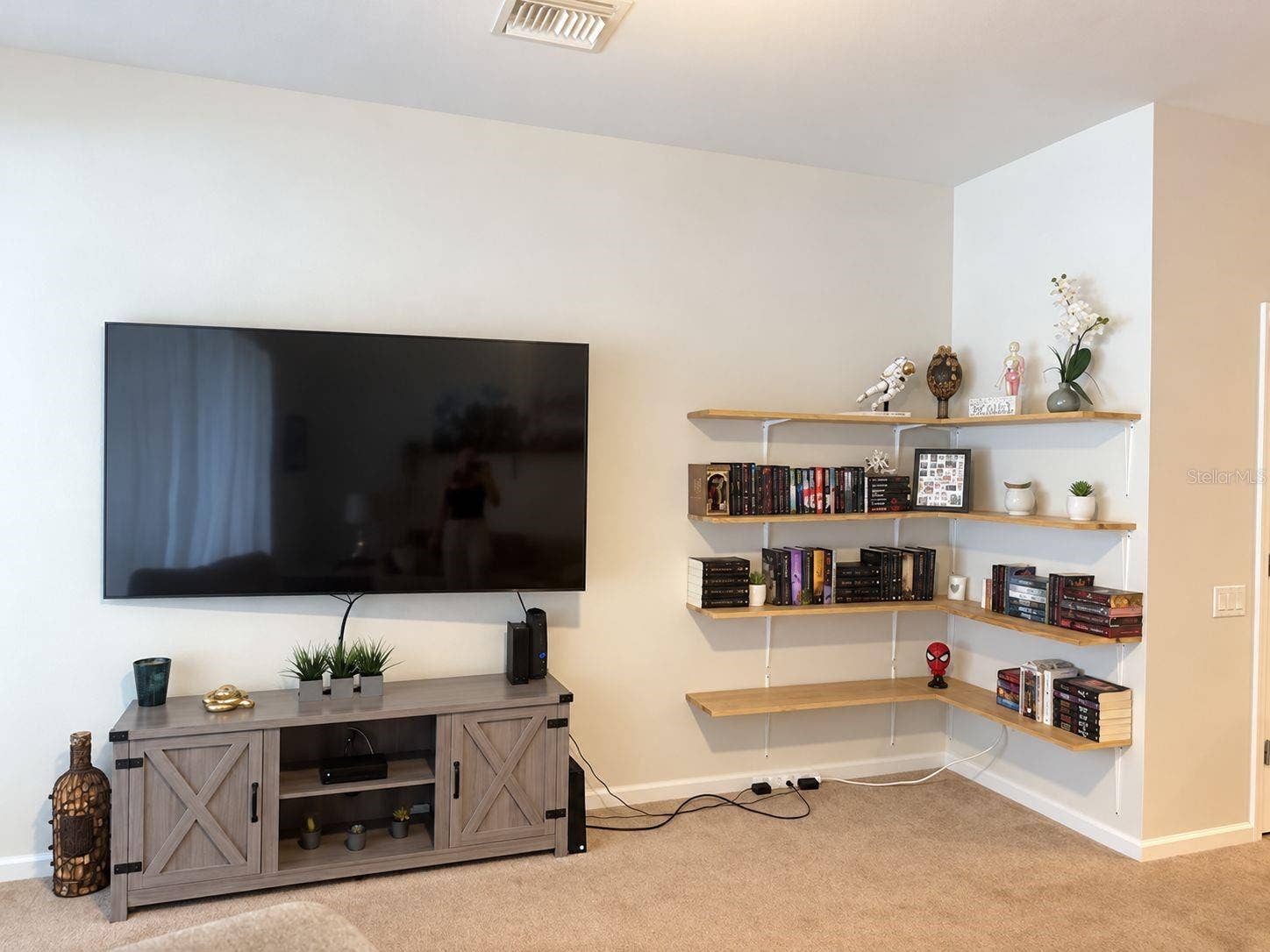 10204 ESTERO BAY LANE, Tampa, FL 33625 10204 ESTERO BAY LANE, Tampa, FL 33625