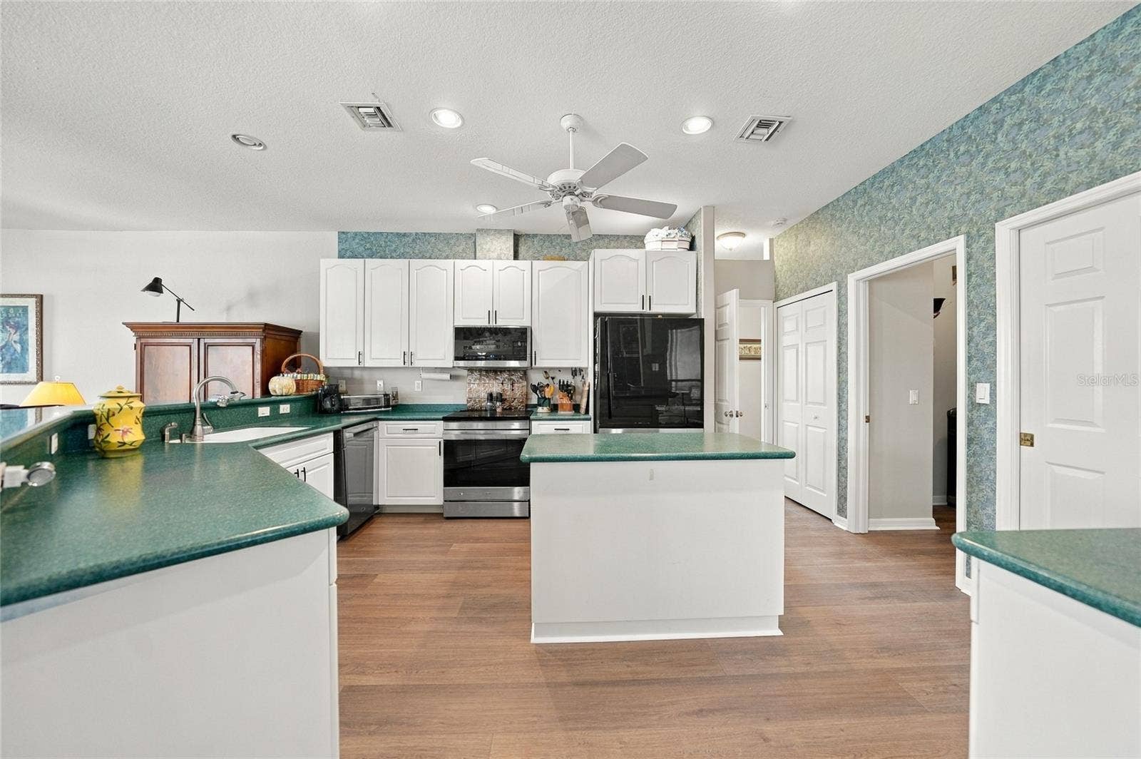 Kitchen with Breakfast Bar, Island, Pantry and New, Smart Appliances