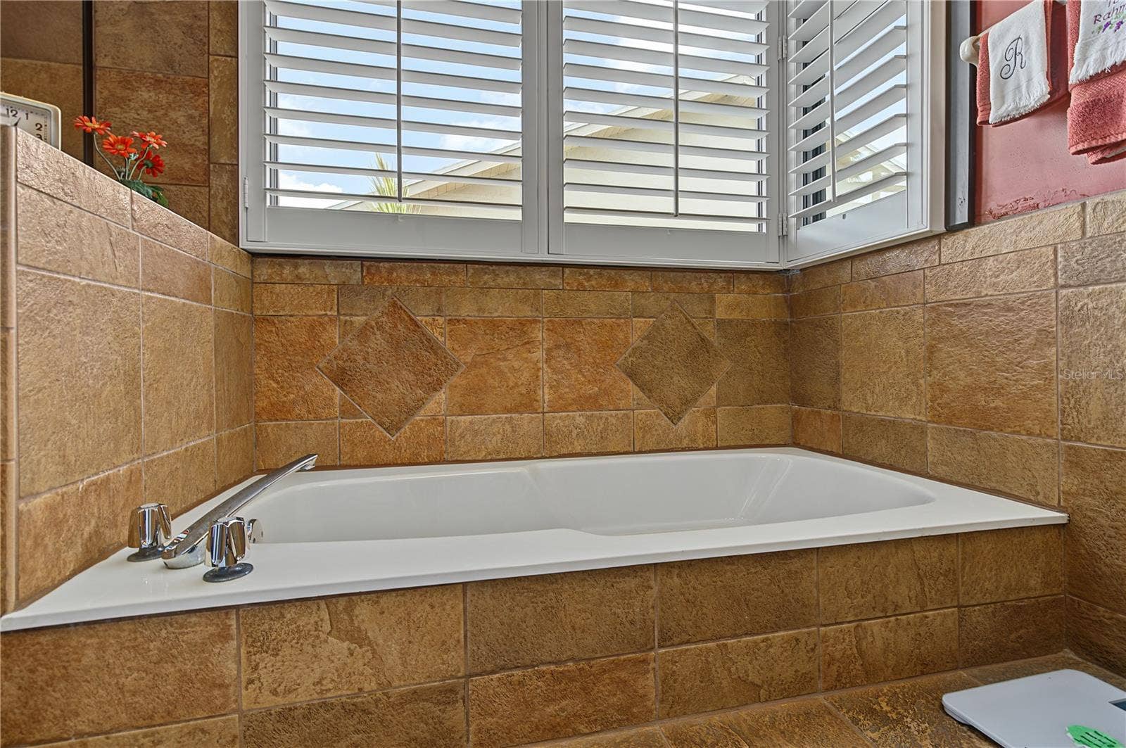 7121 TWIN EAGLE LANE, Fort Myers, FL 33912 7121 TWIN EAGLE LANE, Fort Myers, FL 33912