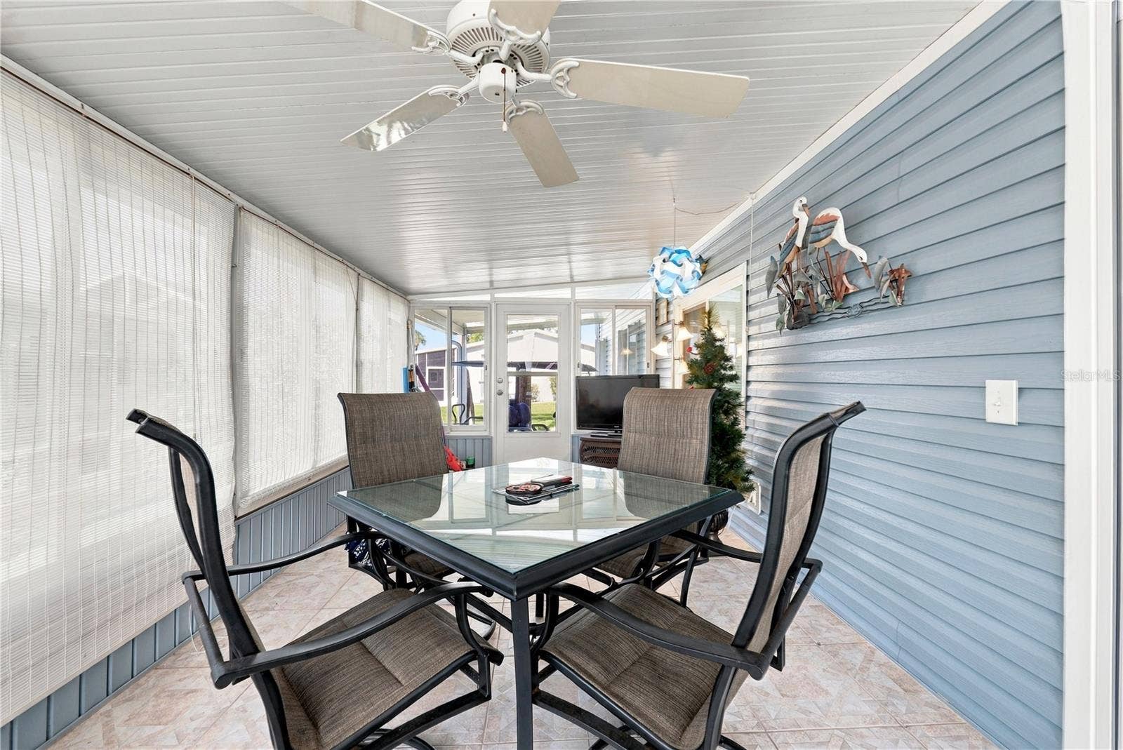210sq ft Lanai