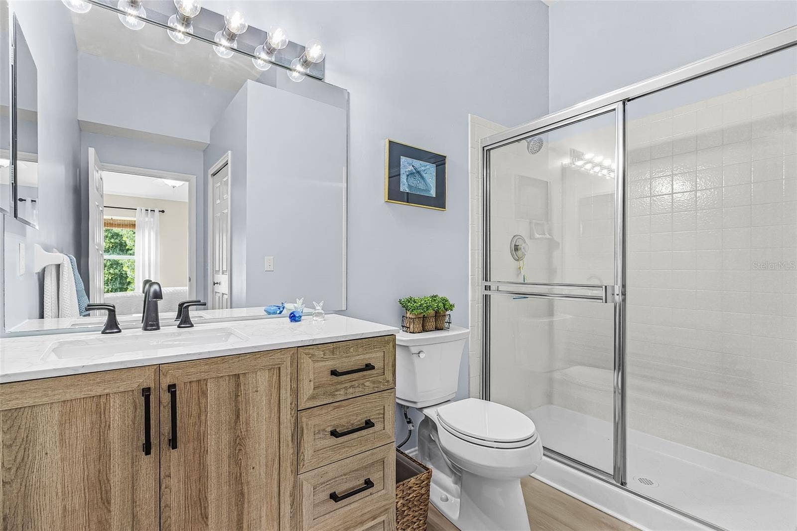 New bathroom, with space for all your needs