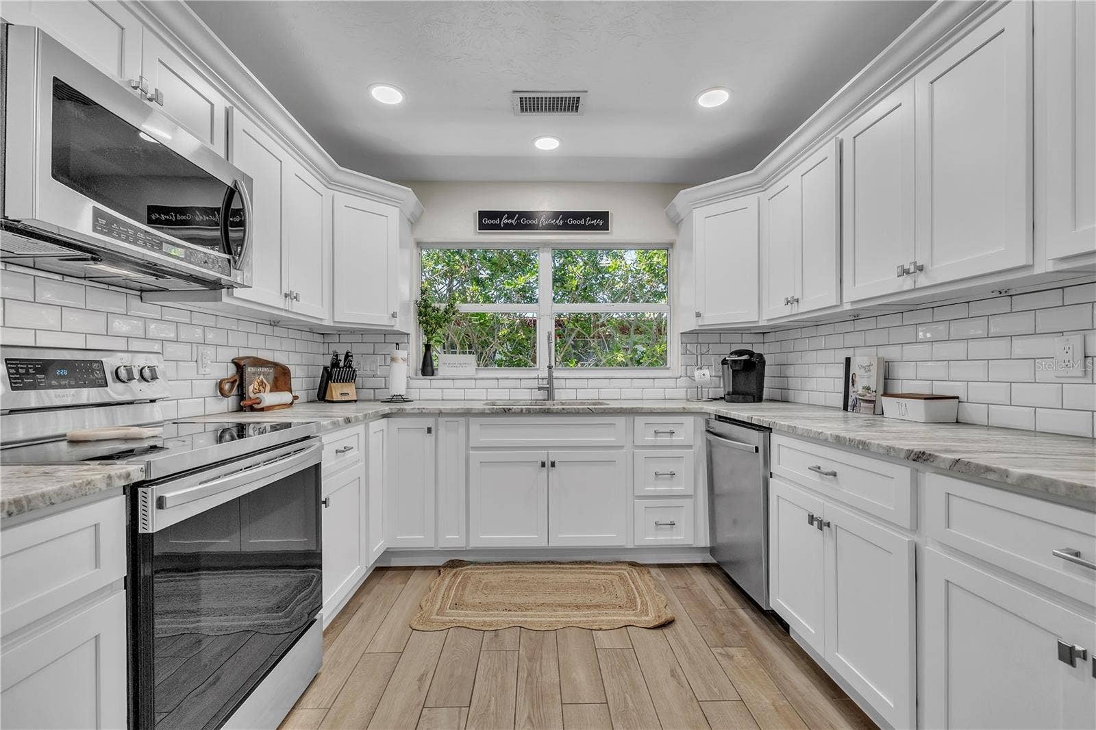 6723 AVENUE C, Sarasota, FL 34231 6723 AVENUE C, Sarasota, FL 34231