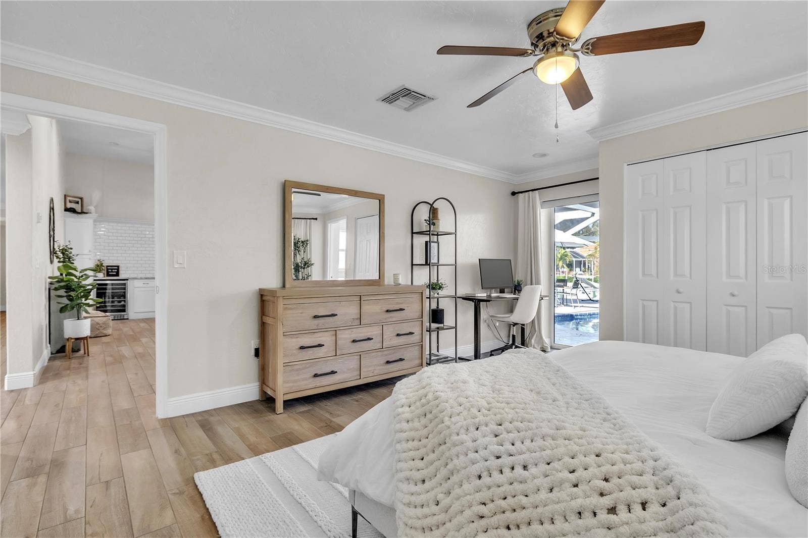 6723 AVENUE C, Sarasota, FL 34231 6723 AVENUE C, Sarasota, FL 34231
