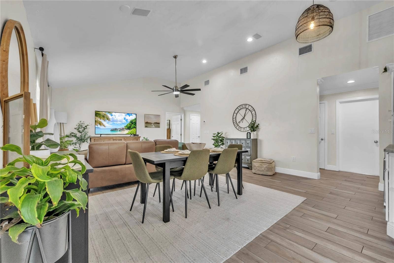 6723 AVENUE C, Sarasota, FL 34231 6723 AVENUE C, Sarasota, FL 34231