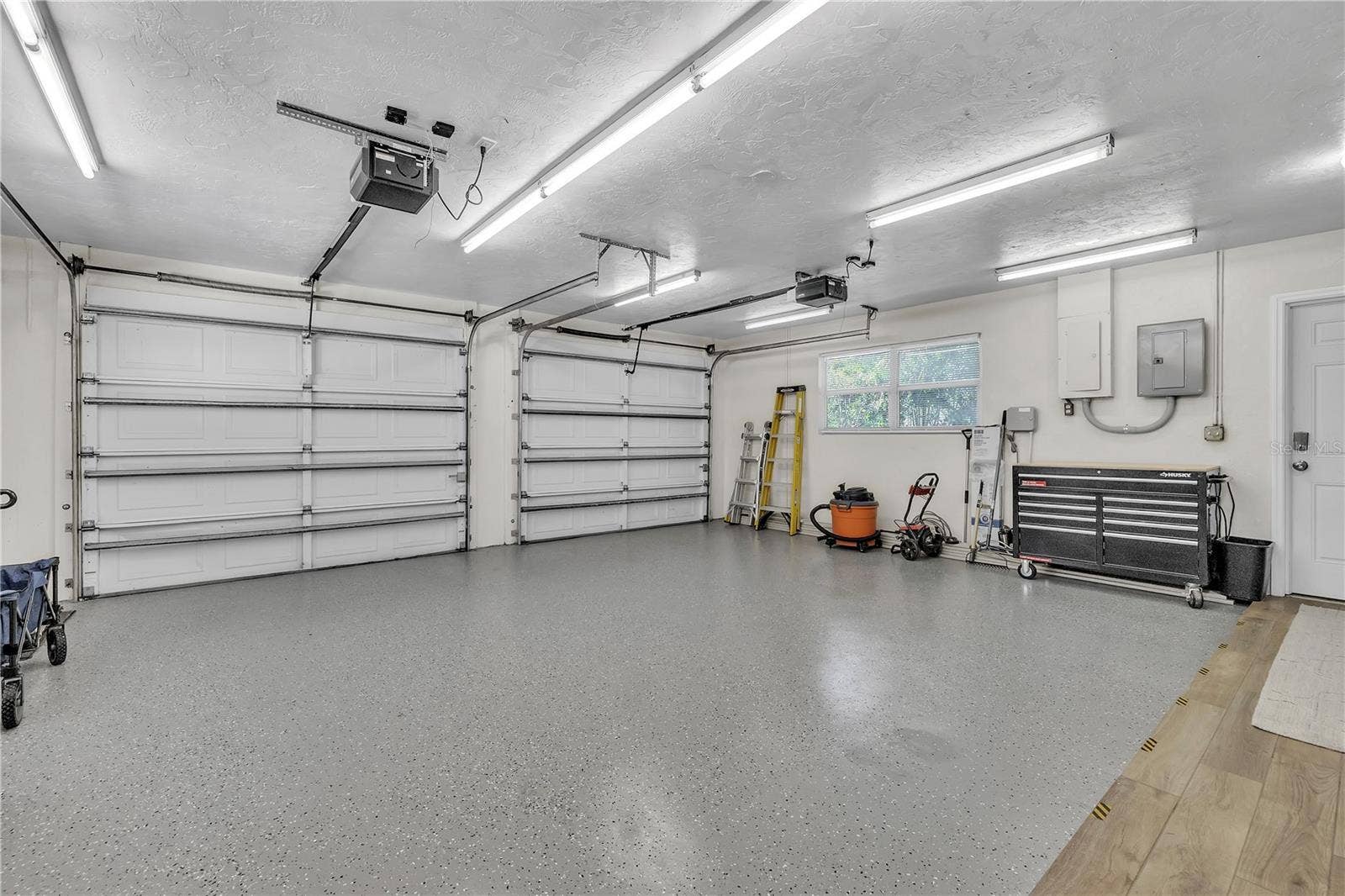 6723 AVENUE C, Sarasota, FL 34231 6723 AVENUE C, Sarasota, FL 34231