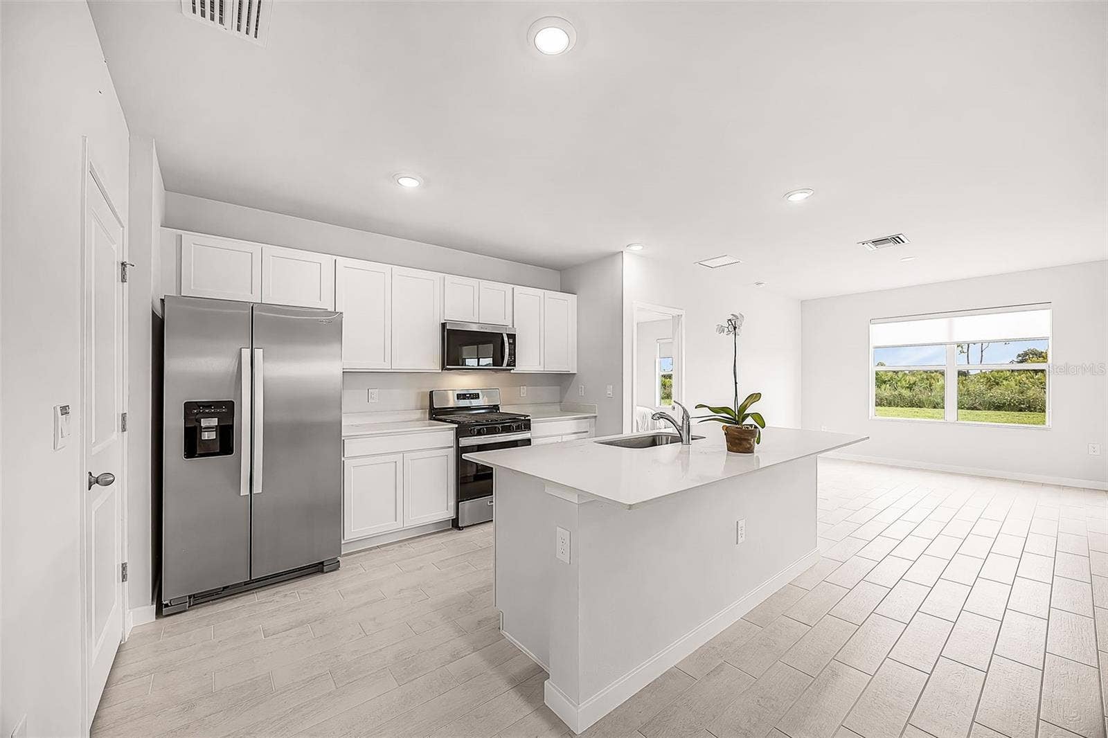 17892 SHADE TREE LOOP, Punta Gorda, FL 33982 17892 SHADE TREE LOOP, Punta Gorda, FL 33982