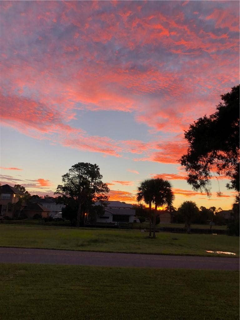 12014 W Dolphin COURT, Homosassa, FL 34448 This is the Sunrise Photo