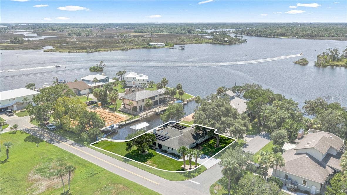 12014 W Dolphin COURT, Homosassa, FL 34448 1 home away from the Homosassa River and Prices Creek.