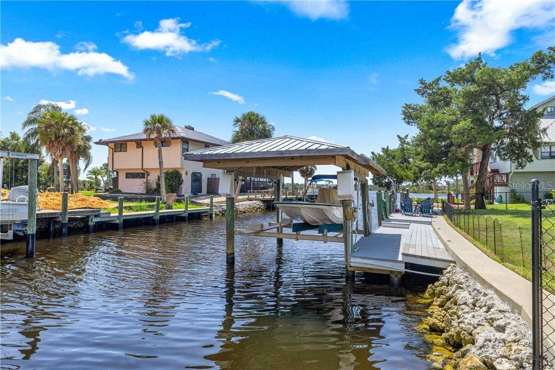 12014 W Dolphin COURT, Homosassa, FL 34448 Dock, Boathouse, boatlift and seawall