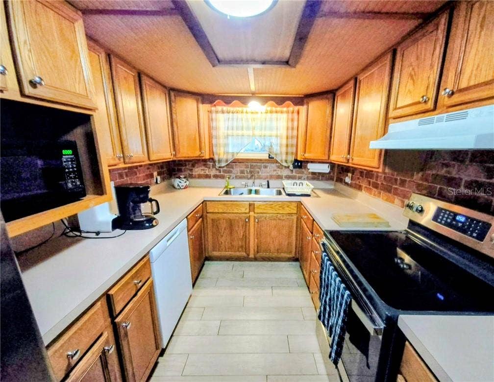 10119 E Bass CIRCLE, Inverness, FL 34450 10119 E Bass CIRCLE, Inverness, FL 34450