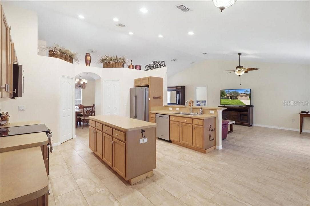 6 Dianthus COURT, Homosassa, FL 34446 6 Dianthus COURT, Homosassa, FL 34446
