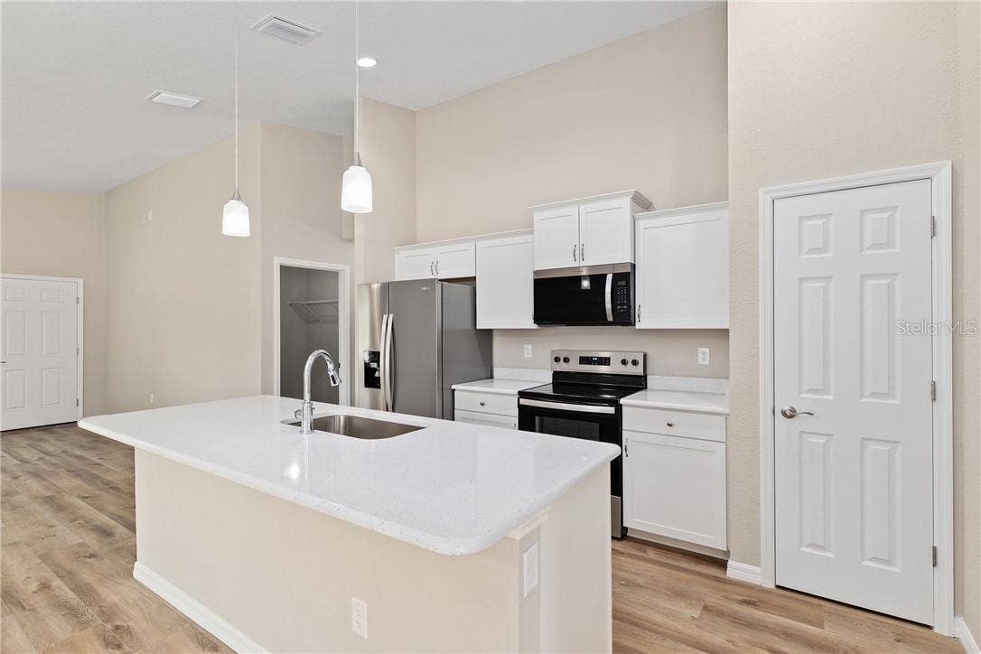 7736 N Manville ROAD, Citrus Springs, FL 34434