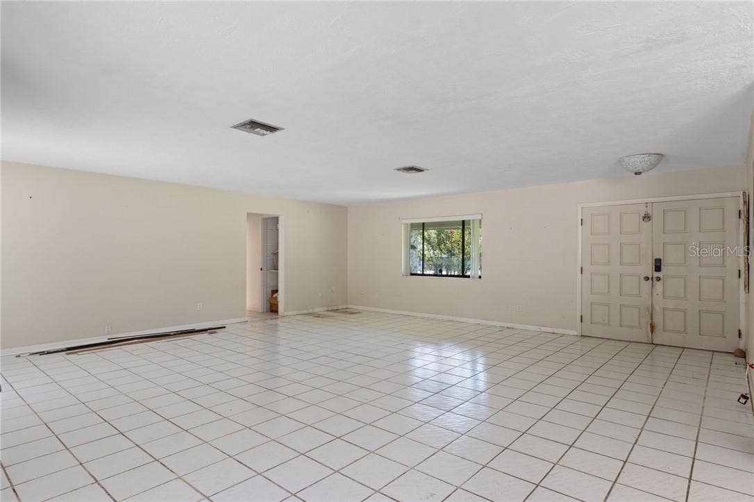 149 & 151 SE Paradise Point ROAD, Crystal River, FL 34429 149 & 151 SE Paradise Point ROAD, Crystal River, FL 34429