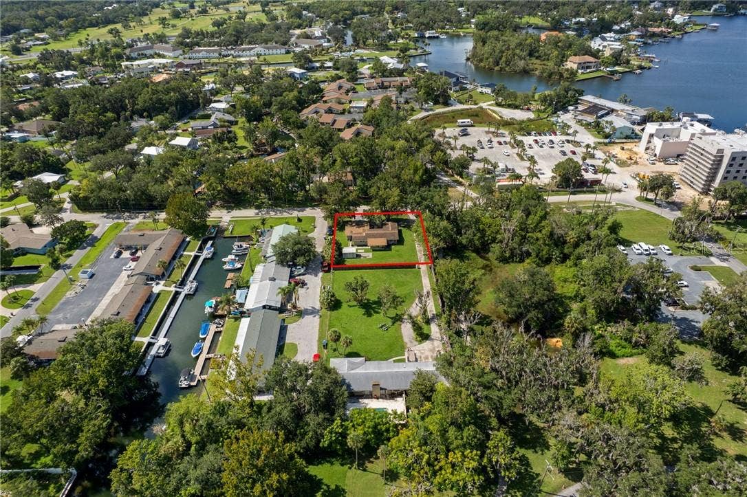 149 & 151 SE Paradise Point ROAD, Crystal River, FL 34429 149 & 151 SE Paradise Point ROAD, Crystal River, FL 34429