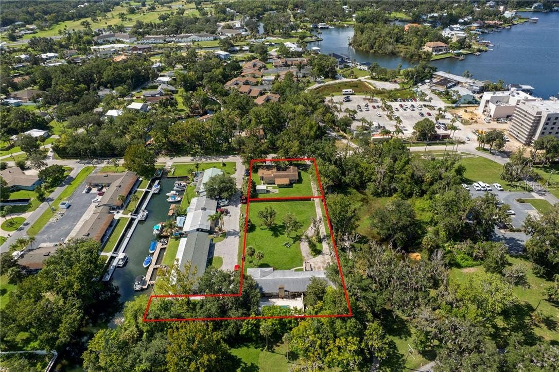149 & 151 SE Paradise Point ROAD, Crystal River, FL 34429 149 & 151 SE Paradise Point ROAD, Crystal River, FL 34429