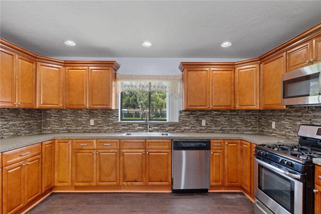 149 & 151 SE Paradise Point ROAD, Crystal River, FL 34429 149 & 151 SE Paradise Point ROAD, Crystal River, FL 34429