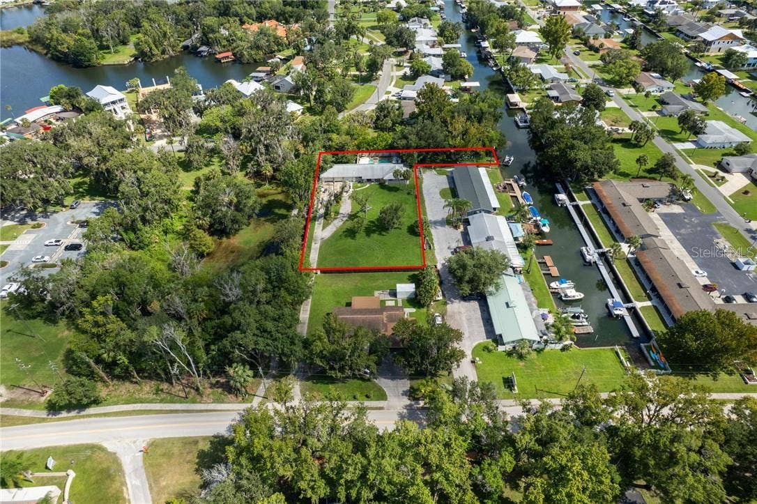 149 & 151 SE Paradise Point ROAD, Crystal River, FL 34429 149 & 151 SE Paradise Point ROAD, Crystal River, FL 34429