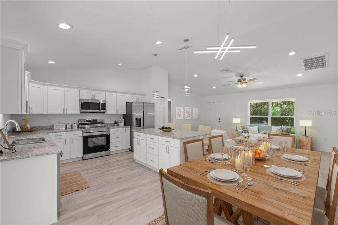20615 SW Robin DRIVE, Dunnellon, FL 34431