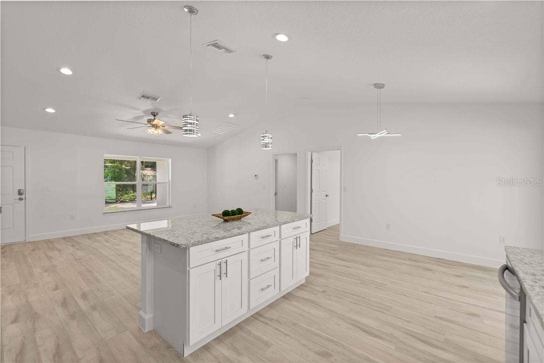 20615 SW Robin DRIVE, Dunnellon, FL 34431