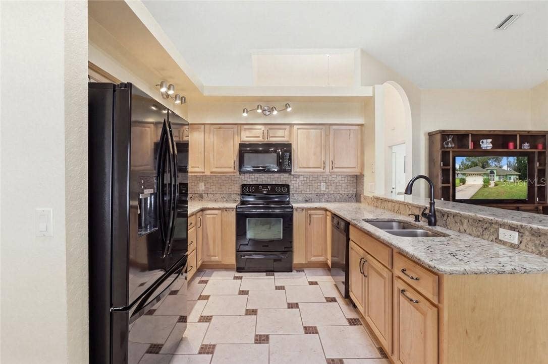8090 N Golfview DRIVE, Citrus Springs, FL 34434 8090 N Golfview DRIVE, Citrus Springs, FL 34434