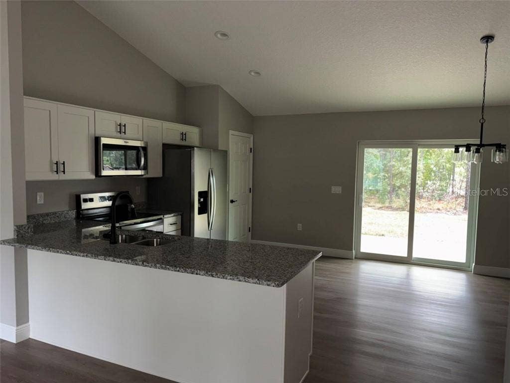 830 W Hemlock DRIVE, Dunnellon, FL 34434
