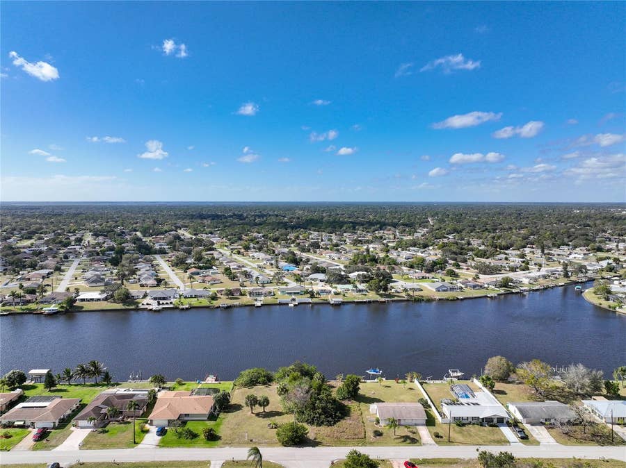 Property photo for 834 ELLICOTT CIRCLE NW, Port Charlotte, FL