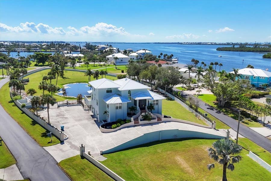 Property photo for 342 GREEN DOLPHIN DRIVE, Placida, FL